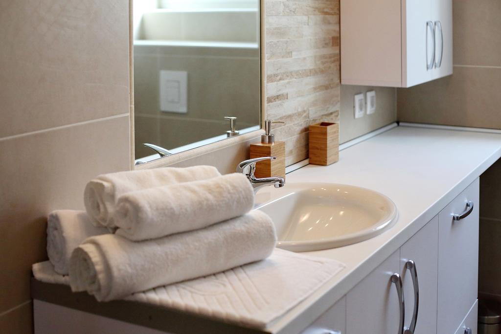 Luxury Apartments Sikiric With Fantastic View On The Sea Bibinje Εξωτερικό φωτογραφία