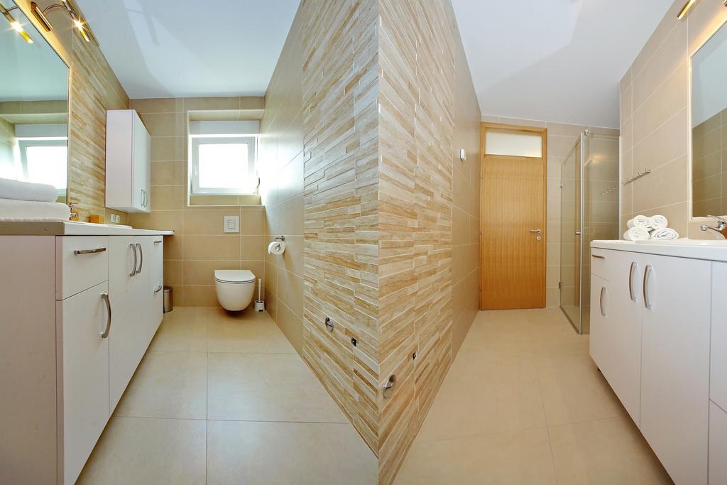 Luxury Apartments Sikiric With Fantastic View On The Sea Bibinje Εξωτερικό φωτογραφία