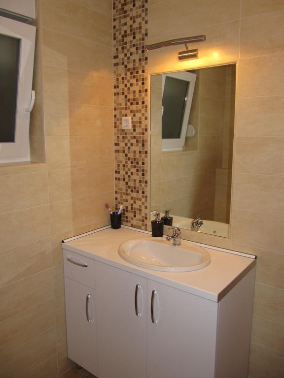 Luxury Apartments Sikiric With Fantastic View On The Sea Bibinje Εξωτερικό φωτογραφία