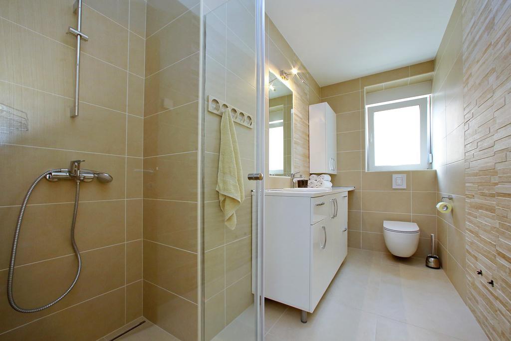 Luxury Apartments Sikiric With Fantastic View On The Sea Bibinje Εξωτερικό φωτογραφία