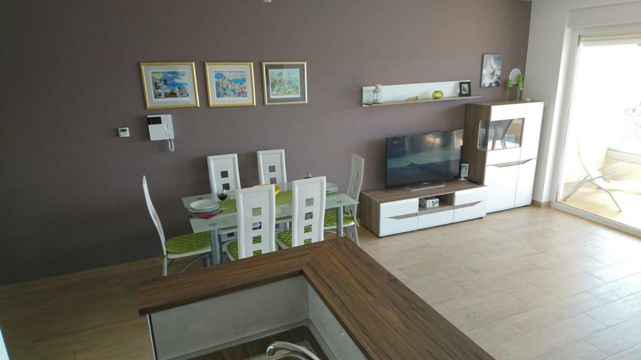 Luxury Apartments Sikiric With Fantastic View On The Sea Bibinje Εξωτερικό φωτογραφία
